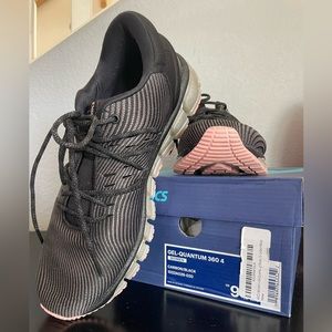 Quantum Asics 360 size 9